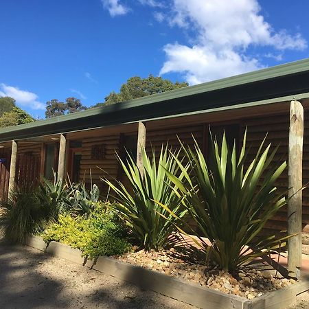 Mallacoota Log Cabins Exterior photo